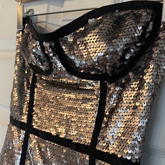 Fashion Nova  Size XS Strapless Silver Sequin Dress. New withTag. - Picture 6 of 15
